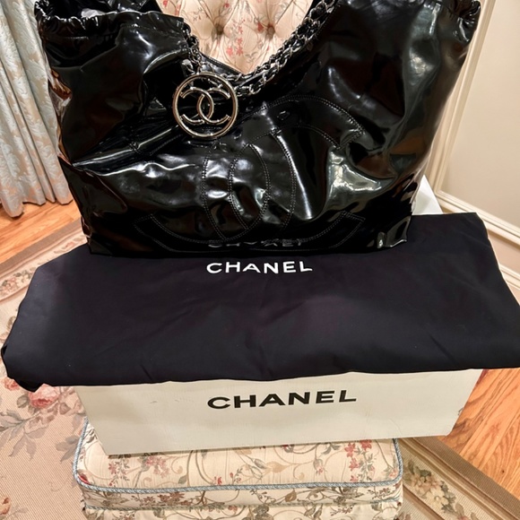 Chanel Coco Grand Cabas Black Vinyl Tote Bag size XL - Picture 2 of 16